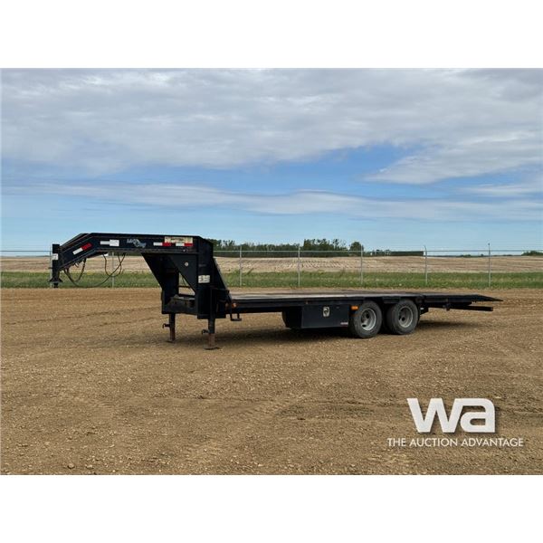 2008 LOADTRAIL 26 FT. T/A DUALLY TILT DECK TRAILER