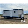 Image 2 : 2005 CASTLE ROCK 30 FT. TRIDEM WELLSITE TRAILER