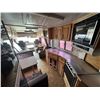 Image 16 : 1987 GMC TRIPLE E SIGNATURE 35 FT. T/A MOTORHOME