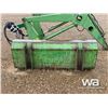 Image 15 : JOHN DEERE 148 FRONT END LOADER