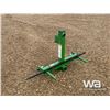 Image 4 : FRONTIER 3PT BALE FORK