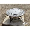 Image 1 : PATIO TABLE