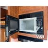 Image 13 : 2008 TANGO 31 FT.  5TH WHEEL T/A TRAVEL TRAILER