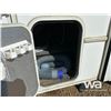 Image 33 : 2000 KOMFORT 26 FT. T/A 5TH WHEEL TRAVEL TRAILER