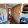 Image 11 : 1999 TRIPLE E TOPAZ 26FT. 5TH WHEEL TRAVEL TRAILER