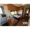 Image 8 : 1999 TRIPLE E TOPAZ 26FT. 5TH WHEEL TRAVEL TRAILER