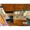 Image 9 : 1993 KUSTOM KOACH T/A 5TH WHEEL TRAVEL TRAILER