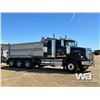 Image 2 : 2022 WESTERN STAR 4900SA TRI DRIVE DUMP TRUCK