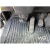 Image 16 : 2013 KENWORTH T800 T/A DAY CAB TRUCK TRACTOR