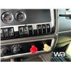 Image 18 : 2013 KENWORTH T800 T/A DAY CAB TRUCK TRACTOR