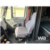 Image 8 : 2015 IHC PROSTAR T/A SLEEPER TRUCK TRACTOR