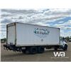Image 3 : 2004 INTERNATIONAL DT530 T/A REEFER VAN TRUCK