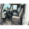 Image 8 : 2011 INTERNATIONAL 4300 SBA S/A VAN TRUCK