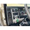 Image 14 : 2001 FREIGHTLINER FL70 S/A FLATBED TRUCK