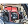Image 10 : 1969 IHC 1456 2WD TRACTOR & FEL