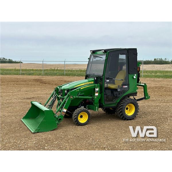 JOHN DEERE 1025R MFWD UTILITY TRACTOR