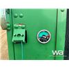 Image 16 : 2000 JOHN DEERE 566 ROUND BALER