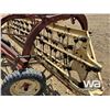 Image 10 : NEW HOLLAND SIDE DELIVERY HAY RAKE