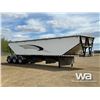 Image 2 : 2012 DOEPKER 45 FT. TRIDEM GRAIN TRAILER