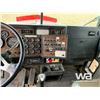 Image 8 : 1995 KENWORTH T800 T/A DUMP TRUCK