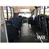 Image 21 : 2001 FORD E450 CUTAWAY HANDICAP TRANSPORT