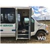 Image 22 : 2001 FORD E450 CUTAWAY HANDICAP TRANSPORT