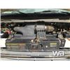 Image 26 : 2001 FORD E450 CUTAWAY HANDICAP TRANSPORT