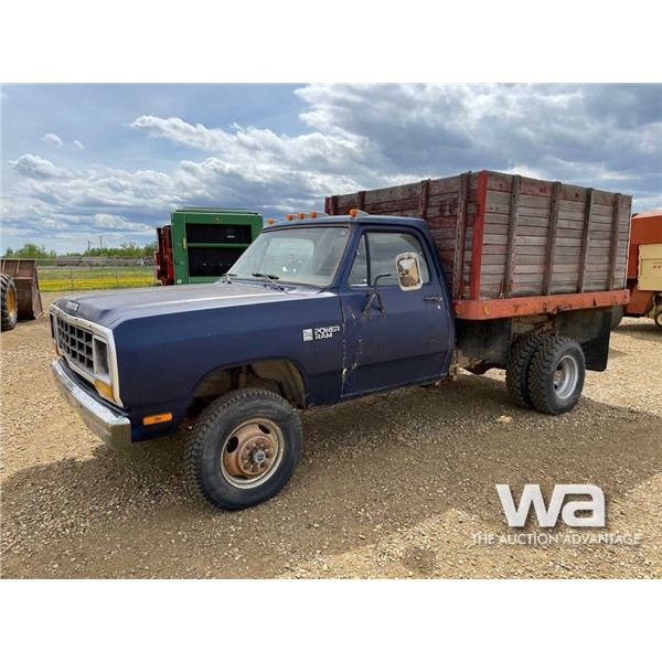 1988 DODGE 350 GRAIN TRUCK