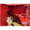 Image 8 : 2000 NEW HOLLAND 688 ROUND BALER