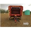 Image 2 : NEW HOLLAND 853 ROUND BALER