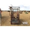 Image 2 : CATTLE SQUEEZE