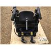 Image 10 : ELECTRIC WHEEL CHAIR