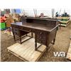 Image 1 : ANTIQUE BANKERS DESK