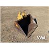 Image 2 : EFI 36 IN EXCAVATOR CLEAN UP BUCKET
