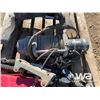 Image 5 : FIFTH WHEEL HITCH, WINCH, TOW BAR, FLARE KIT