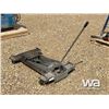 Image 7 : (2) SHOP JACKS