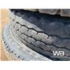 Image 4 : (5) 11R24.5 TRUCK TIRES