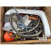 Image 2 : JOHN DEERE 250 WINDOW, HYDRAULIC HOSES