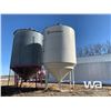Image 2 : WHEATLAND FERTILIZER HOPPER BIN