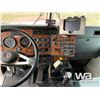 Image 8 : 2001 KENWORTH T800B T/A PRESSURE TRUCK