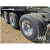 Image 25 : 2013 KENWORTH T800 TRI-DRIVE SLEEPER WINCH TRACTOR