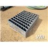 Image 3 : 42"X34" GREY BOLT BIN