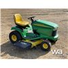 Image 2 : 2004 JOHN DEERE LT180 48" RIDING LAWN MOWER