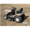 Image 4 : 1998 CRAFTSMAN 1000 RIDING LAWN MOWER