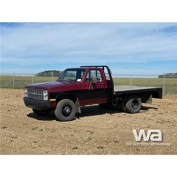 1985 GMC 3500 R-CAB FLATBED PICKUP