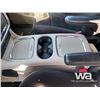 Image 13 : 2013 CHRYSLER TOWN & COUNTRY 6-PASSENGER VAN