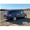 Image 3 : 2013 CHRYSLER TOWN & COUNTRY 6-PASSENGER VAN