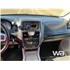 Image 8 : 2013 CHRYSLER TOWN & COUNTRY 6-PASSENGER VAN