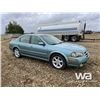 Image 2 : 2002 NISSAN MAXIMA 4-DOOR SEDAN