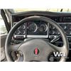 Image 10 : 2012 KENWORTH T800 TRI-DRIVE WINCH TRACTOR